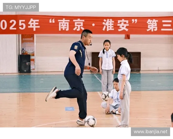 足球训练中的单人突破与防守解构