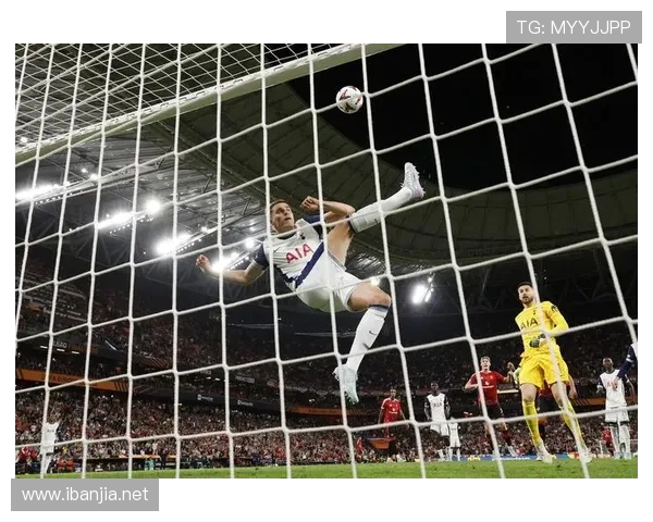 德科倾向于阿克但优先考虑巴斯托尼和范德芬的转会策略分析