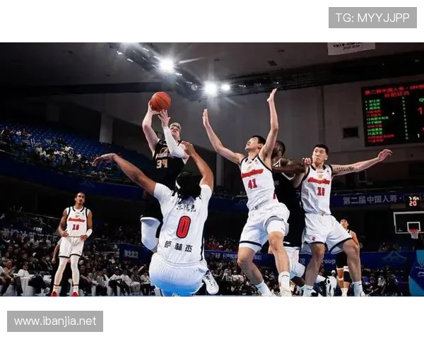 CBA京粤大战CCTV5直播,广东队主场迎战北京队争夺榜首位置 CBA京粤大战CCTV5直播,广东队主场迎战北京队争夺榜首位置